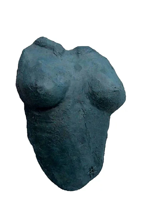 wall-female-bust-green