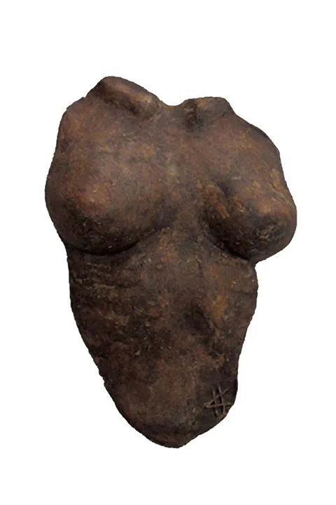 wall-female-bust-wood